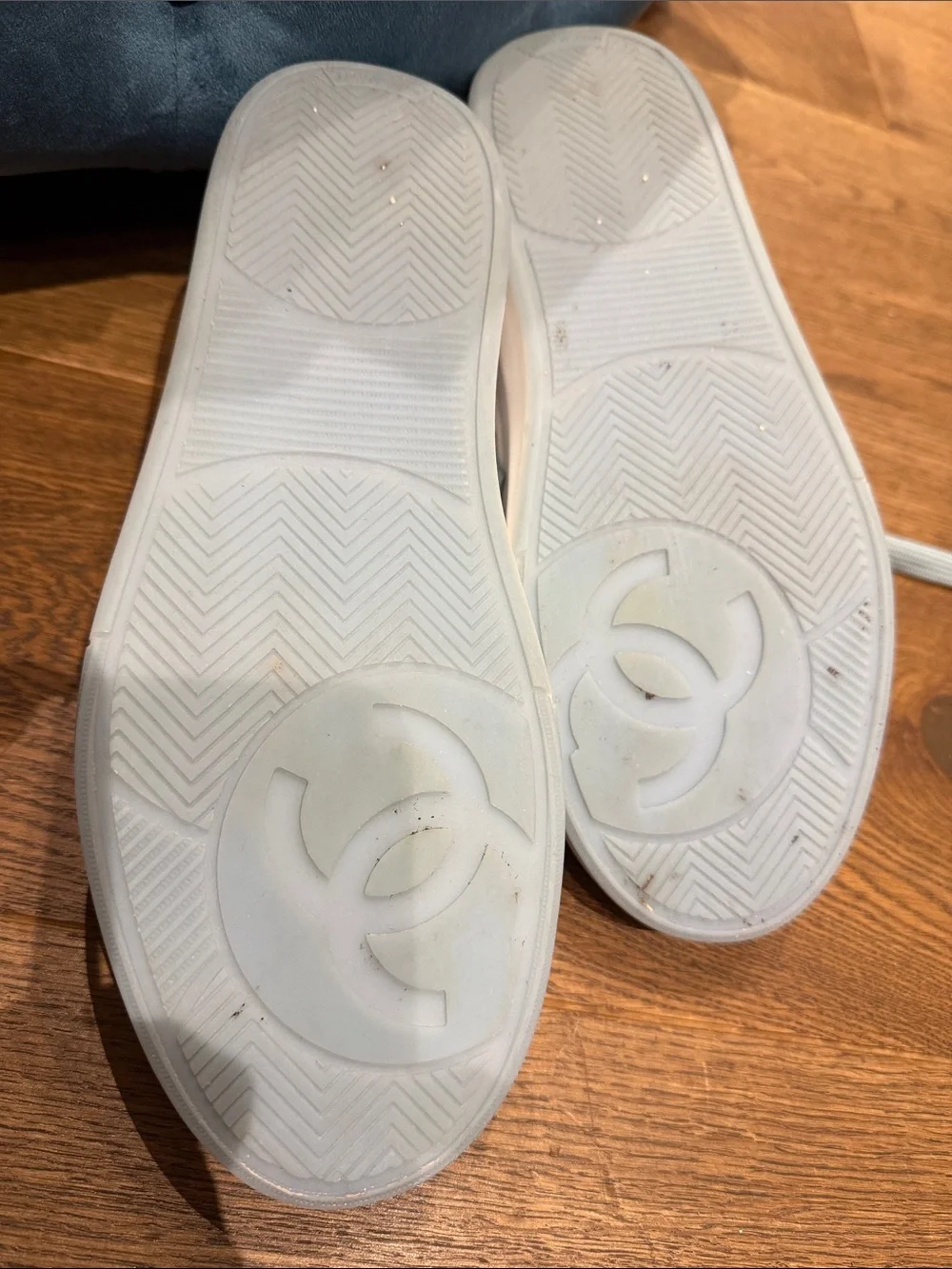 CHANEL White Leather Sneakers with Light Blue Laces